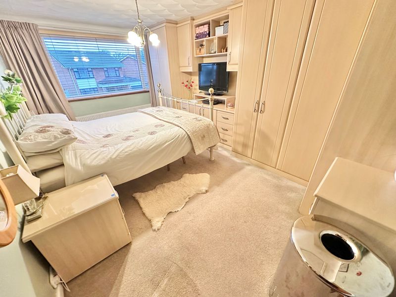 Links Avenue Little Sutton